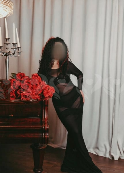 Пишногруда, ухожена, доросла. Приймаю або приїду 💋 — Юлія — Івано-Франківськ, Центральний — Naberu